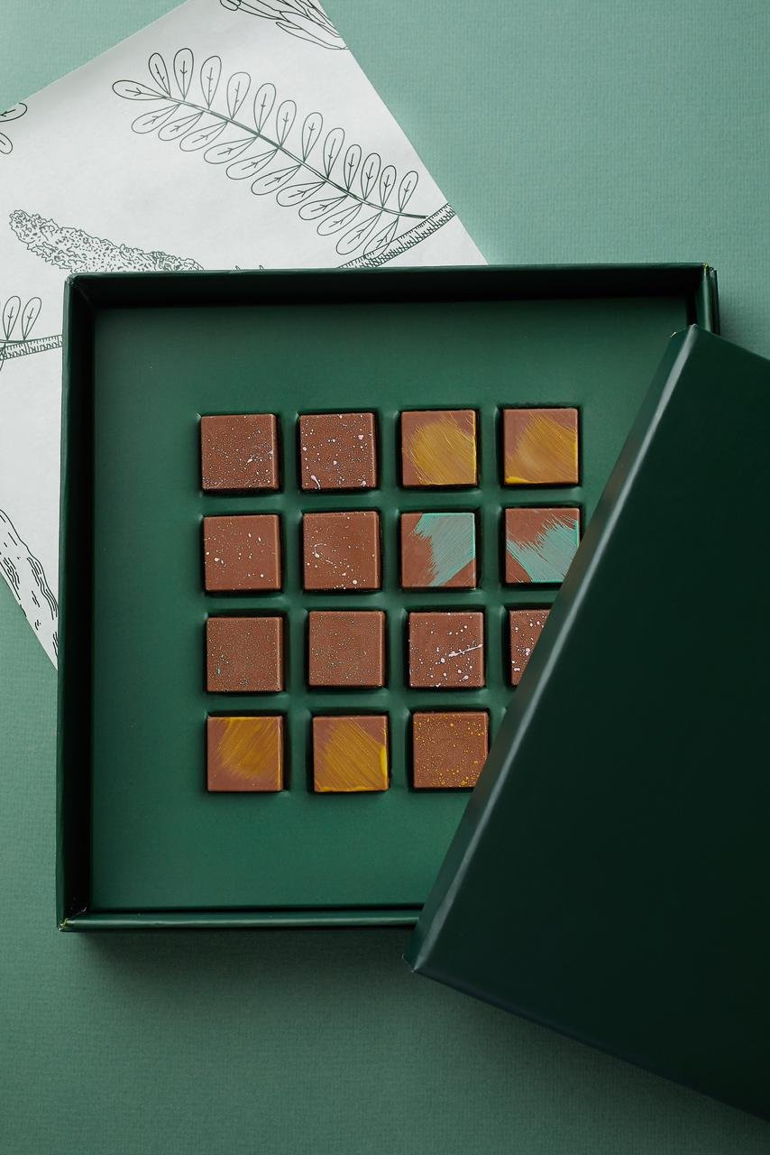 مجموعة أمبر نوار